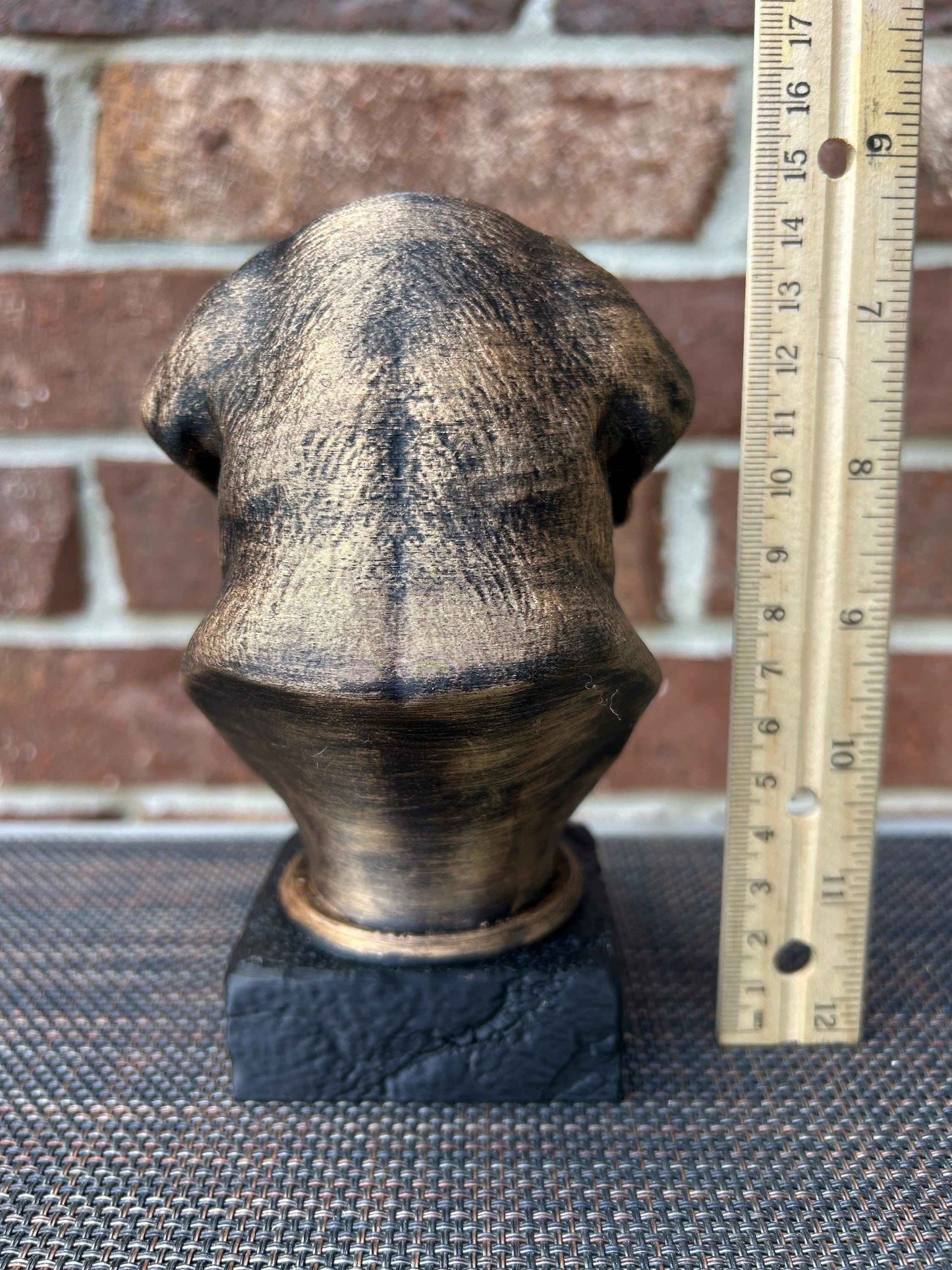 Golden Retriever Bust - Hand-Painted, Customizable, 3D Printed