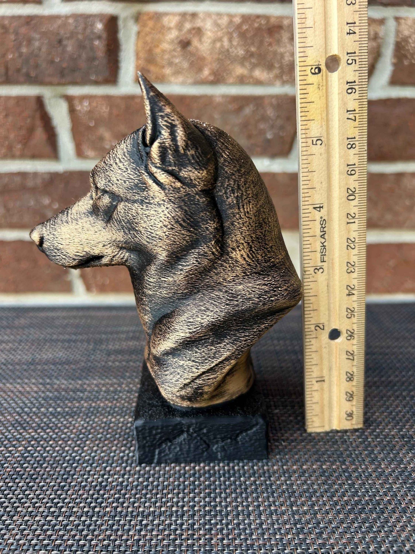 Husky Bust  - Hand-Painted, Customizable, 3D Printed
