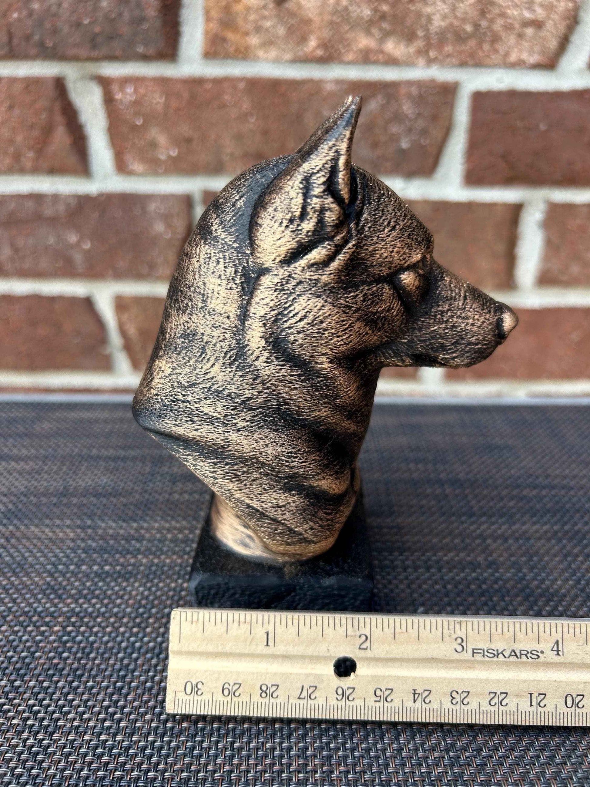 Husky Bust  - Hand-Painted, Customizable, 3D Printed