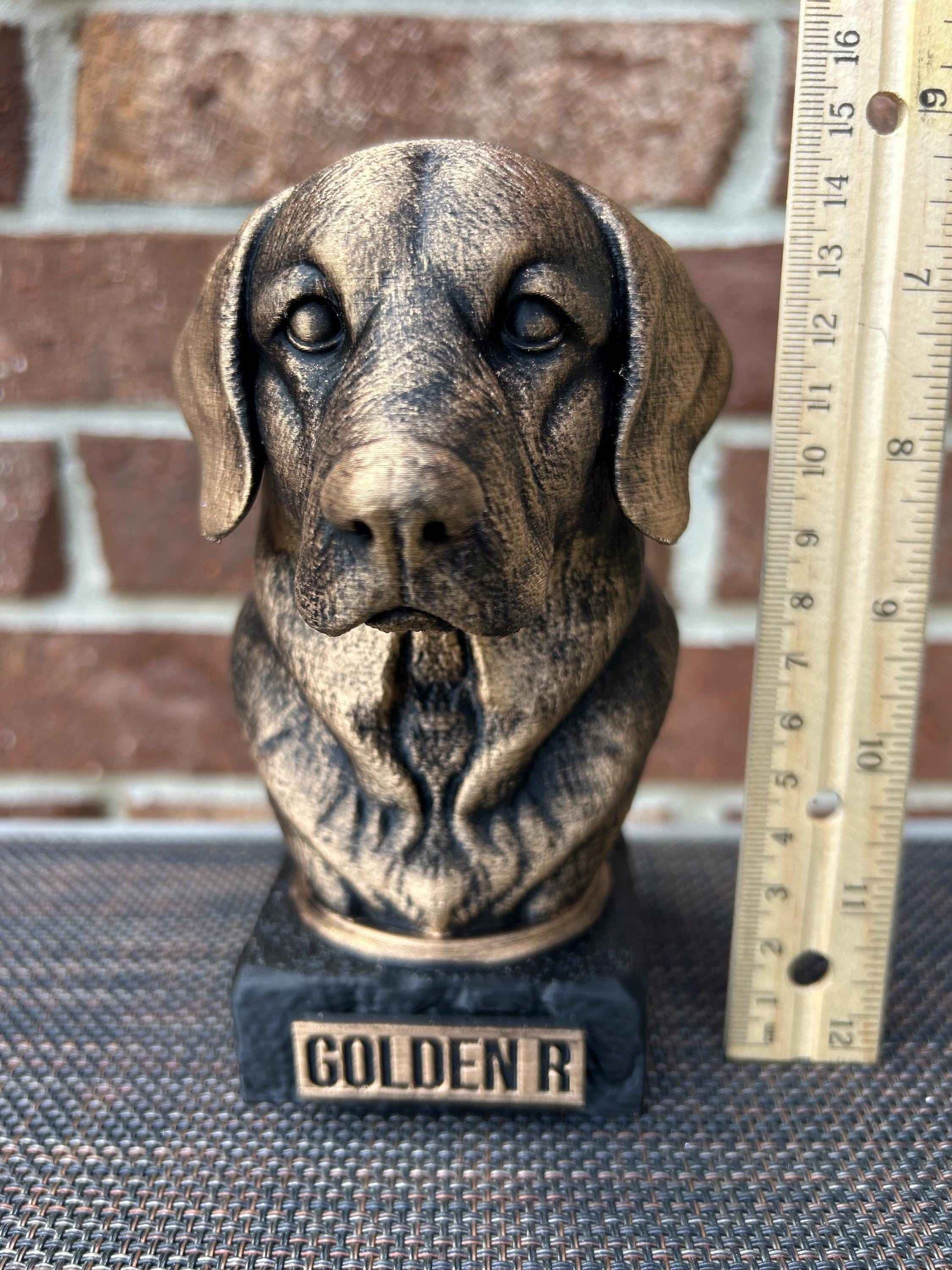 Golden Retriever Bust  - Hand-Painted, Customizable, 3D Printed