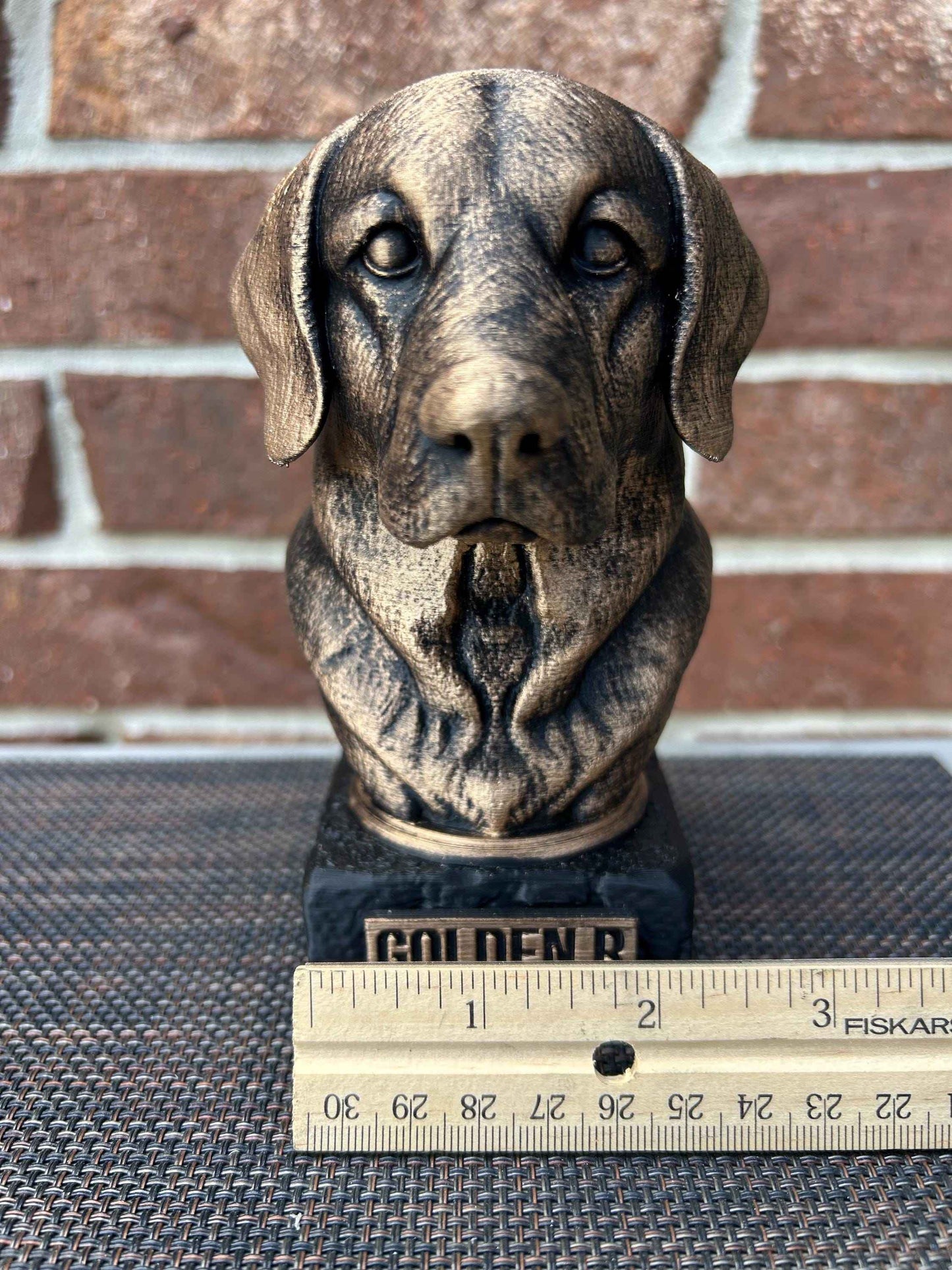 Golden Retriever Bust  - Hand-Painted, Customizable, 3D Printed