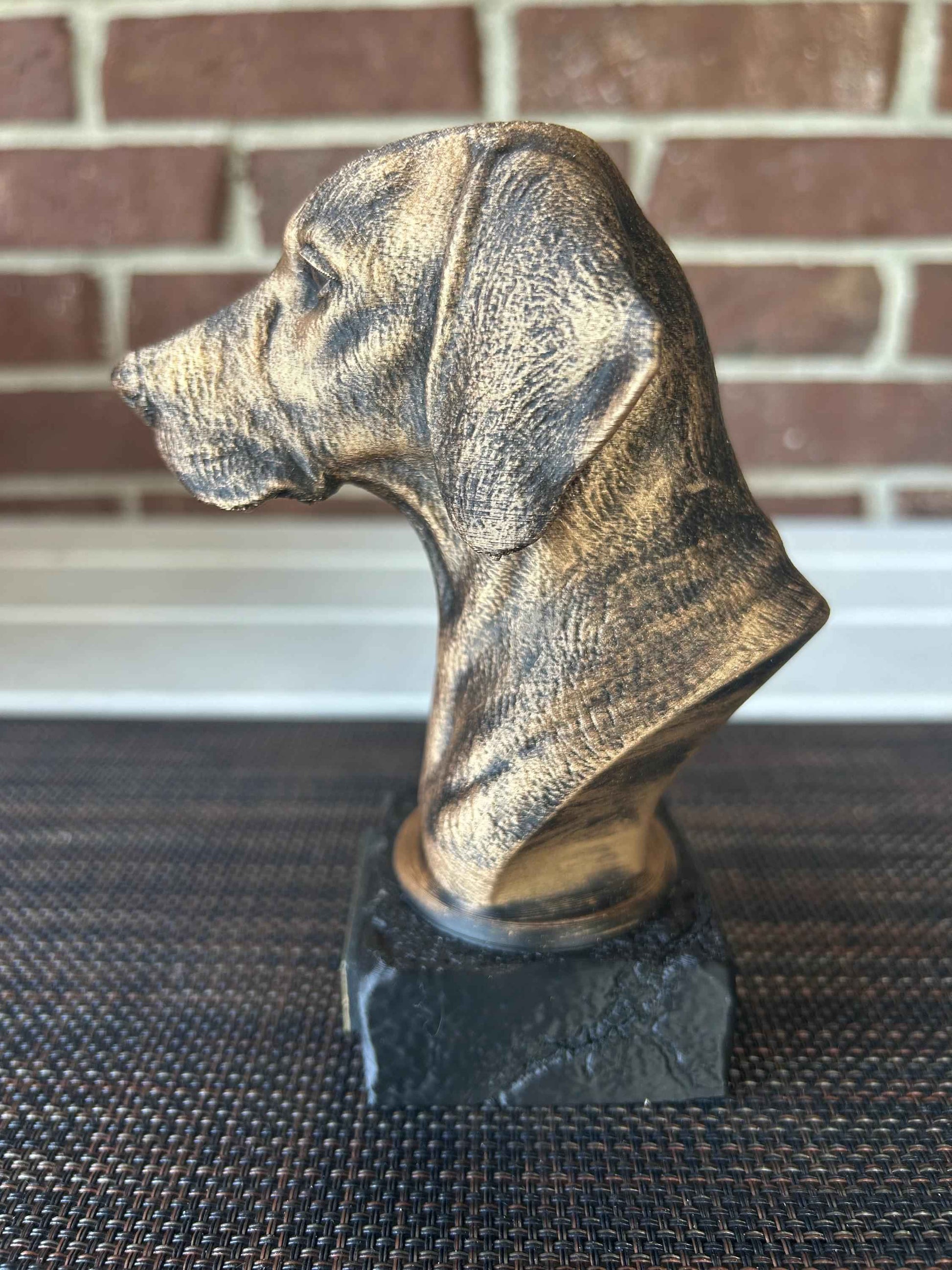 Hungarian Vizsla - Hand-Painted, Customizable, 3D Printed