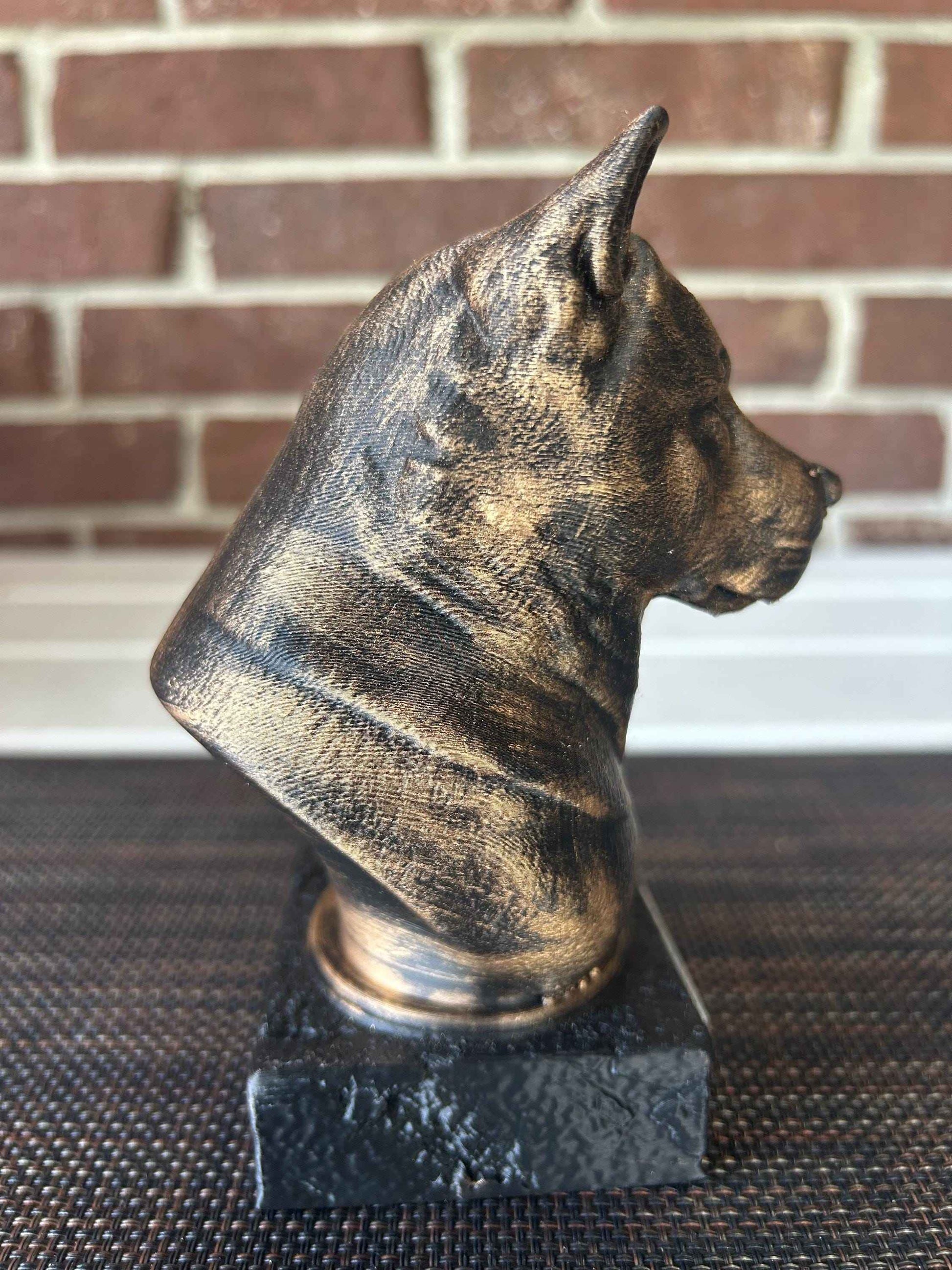 Akita - Hand-Painted, Customizable, 3D Printed