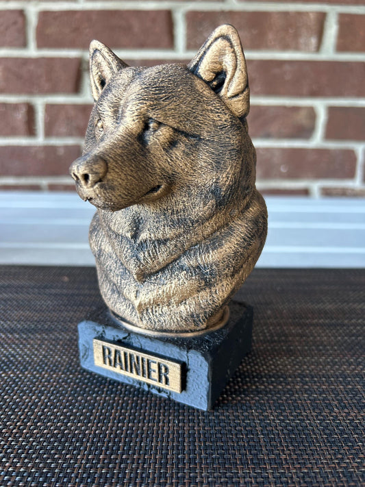 Alaskan Malamute Bust - Hand-Painted, Customizable, 3D Printed
